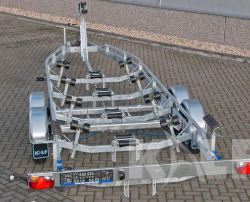 Sloeptrailer Kalf S 3500-102 heeft een laadvermogen van 2680 kg